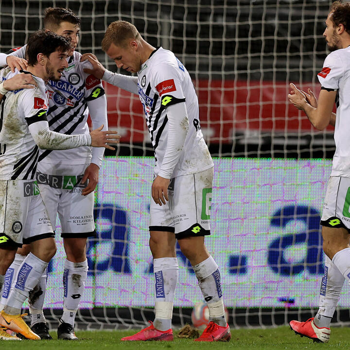 Sturm trotz Überzahl nur mühevoll ins Halbfinale