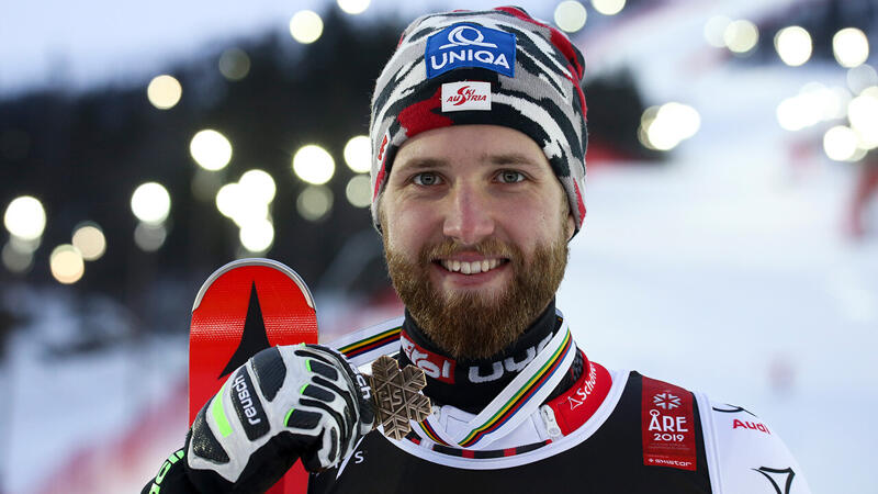 <a href='/de/daten/news/ski-alpin/marco-schwarz/' class='tag'>Marco Schwarz</a> als Medaillenhamster bei WM 2019