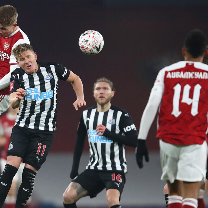 Arsenal mit Überstunden weiter