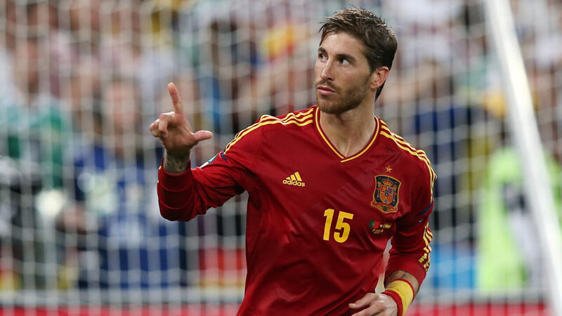 12. <a href='/de/daten/news/sergio-ramos/' class='tag'>SERGIO RAMOS</a>
