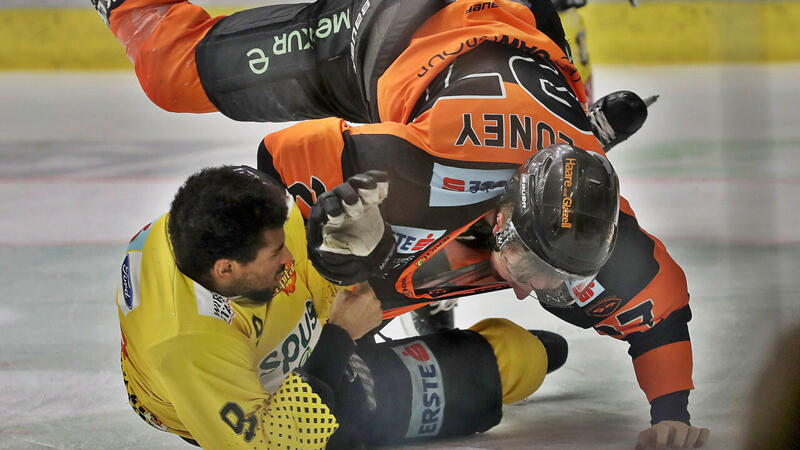 Bernd Freimüllers Legionärs-Dauerbrenner - Diashow