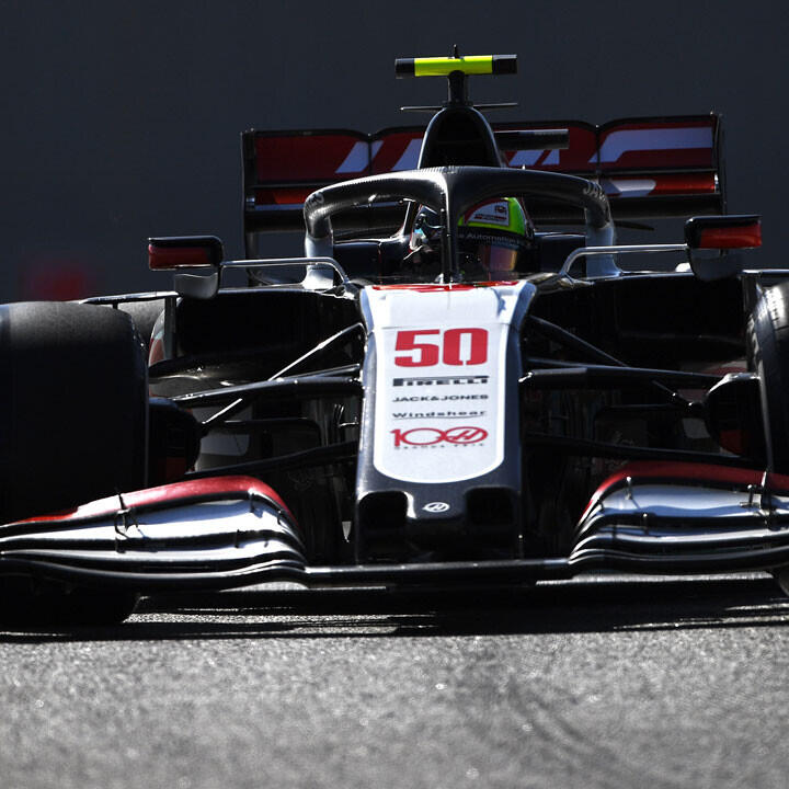 Schumi jr. testet sich bei Premiere noch heran