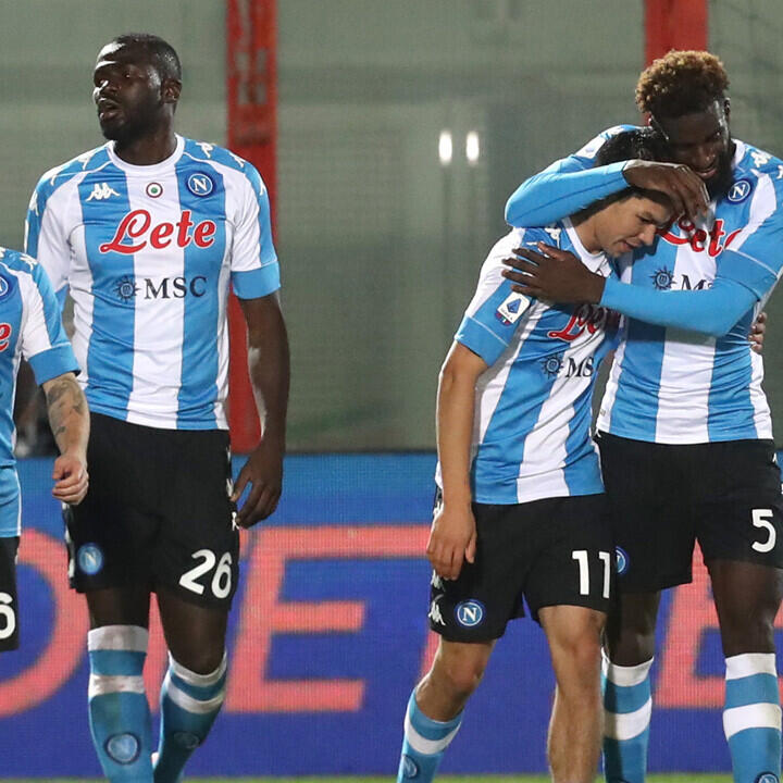 Napoli feiert souveränen Auswärtssieg bei Crotone