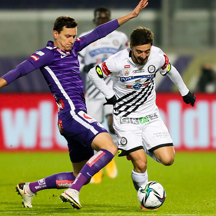 Sturm nimmt FAK im Schlager auseinander