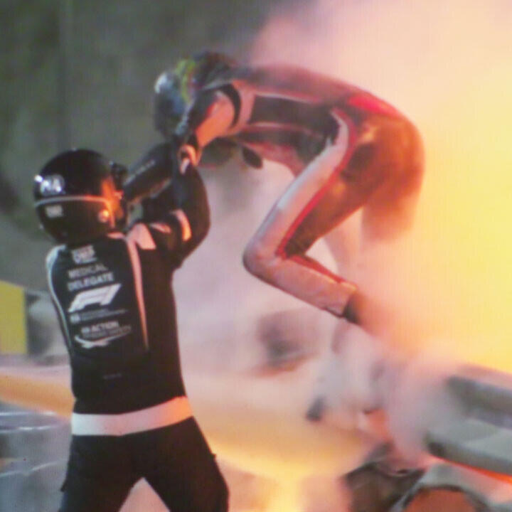 Horror-Crash! Haas fängt Feuer