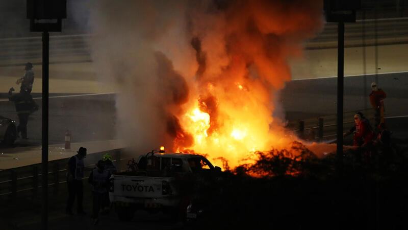 F1 Feuer-Crash Grosjean Bahrain Diashow