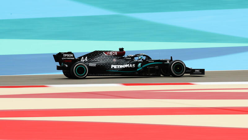 98. Pole für Hamilton in Bahrain