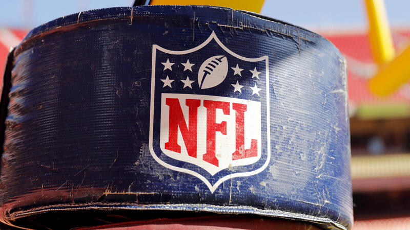 Corona: Zwei <a href='/de/daten/news/american-football/nfl/' class='tag'>NFL</a>-Spieler positiv