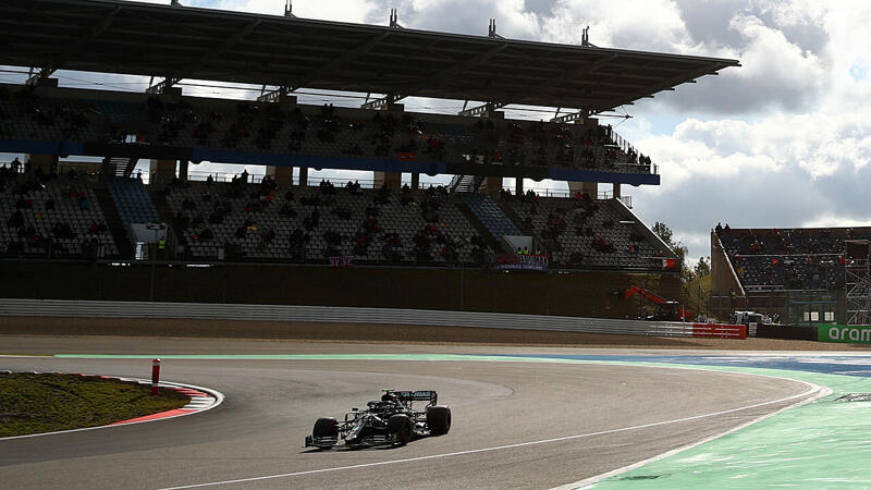 GP der Eifel: Mercedes dominiert freies Training