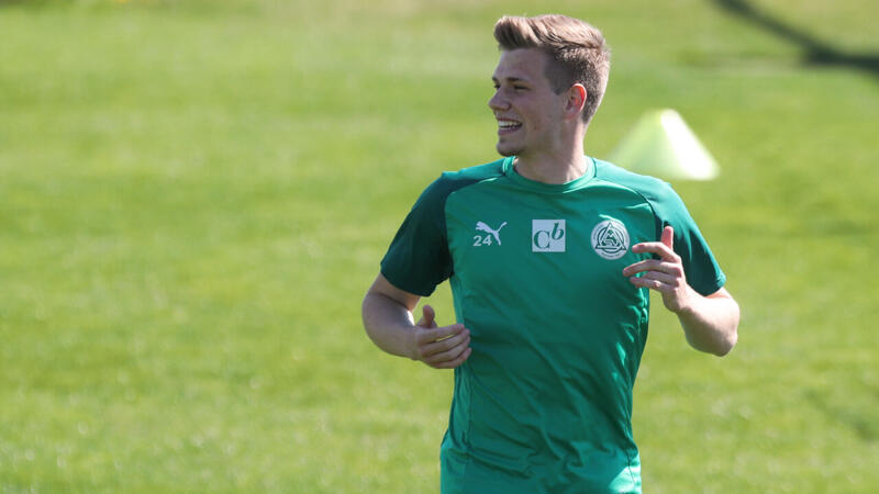 <a href='/de/daten/news/fussball/sv-horn/' class='tag'>SV Horn</a> schlägt in Mattersburg zu