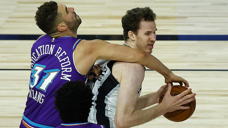 Letzte Chance für <a href='/de/daten/news/basketball/jakob-poeltl/' class='tag'>Jakob Pöltl</a> und die Spurs