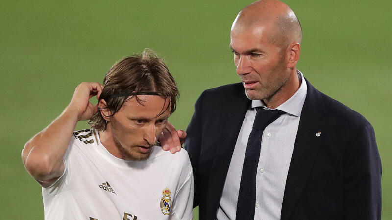 <a href='/de/daten/news/fussball/real-madrid/' class='tag'>Real Madrid</a> will Top-Stars loswerden