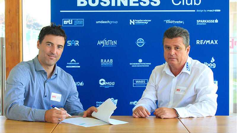 <a href='/de/daten/news/fussball/sku-amstetten/' class='tag'>SKU Amstetten</a>: <a href='/de/daten/news/joachim-standfest/' class='tag'>Joachim Standfest</a> neuer Trainer