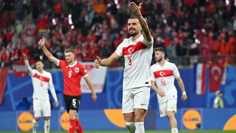 Bericht: UEFA sperrt Türken Demiral nach Wolfsgruß