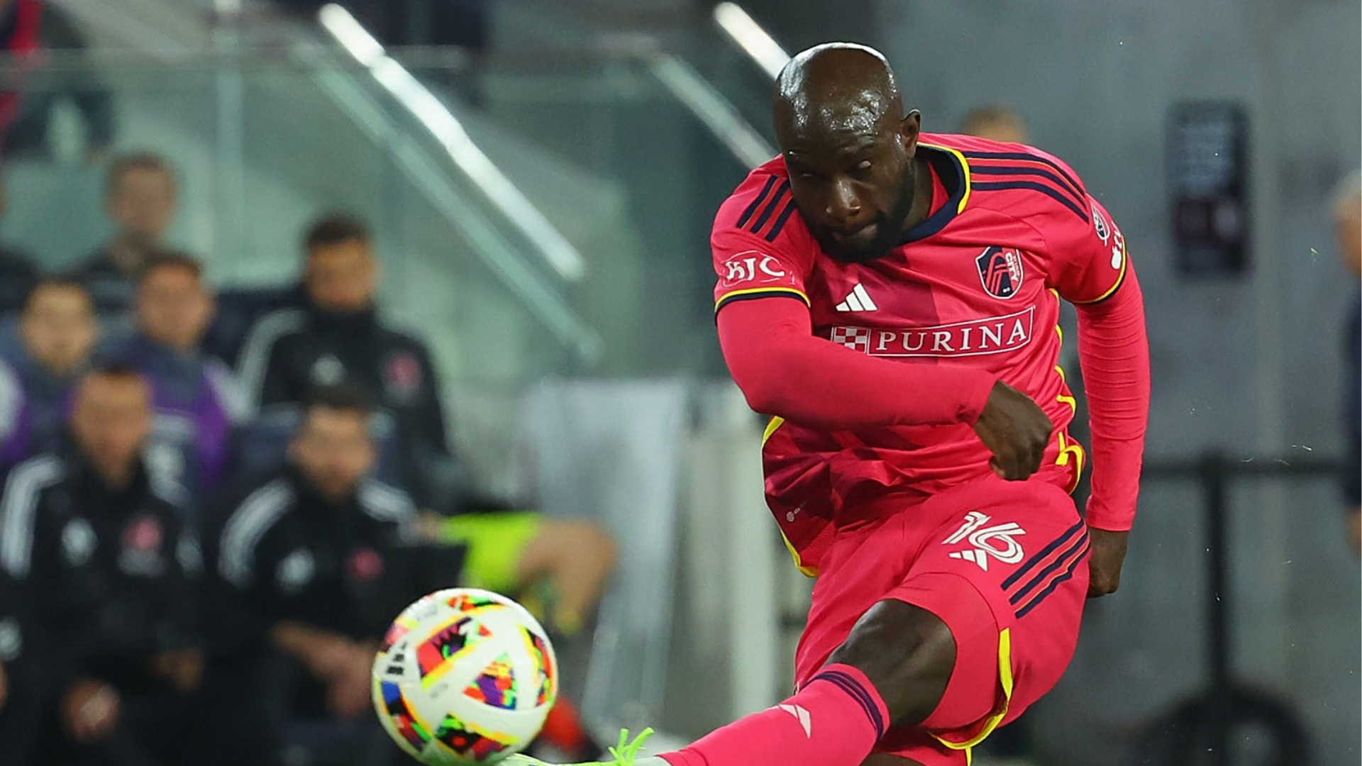 <a href='/de/daten/news/fussball/lask/' class='tag'>LASK</a> zeigt Interesse an MLS-Stürmer aus St. Louis