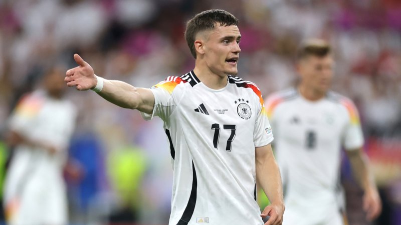 Bayern-Ehrenpräsident Hoeneß verhinderte Wirtz-Transfer