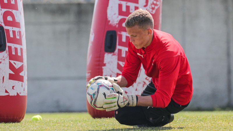 <a href='/de/daten/news/fussball/gak/' class='tag'>GAK</a> verpflichtet Torhüter-Talent aus Wolfsburg