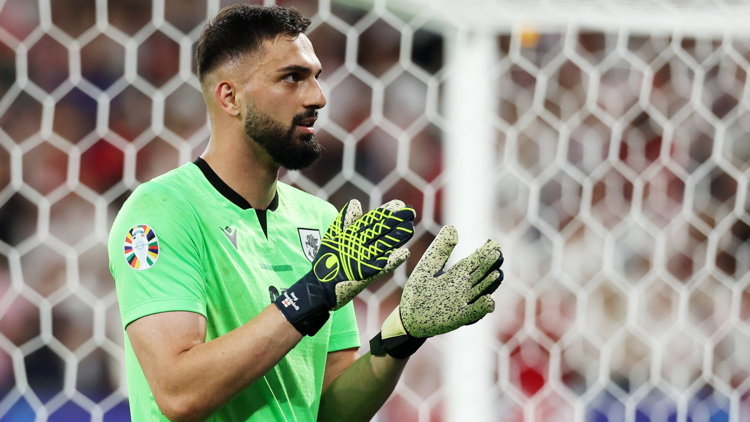 EM-Shootingstar reagiert auf Bayern-Gerüchte