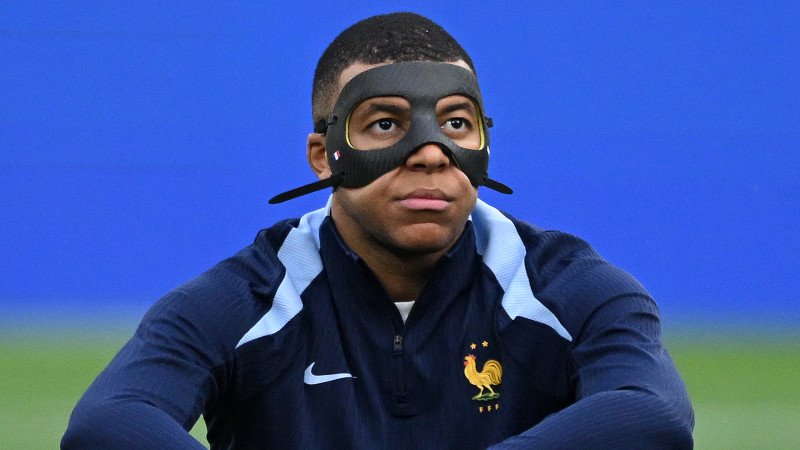 Maskenmann Mbappe leidet: "Es ist furchtbar"