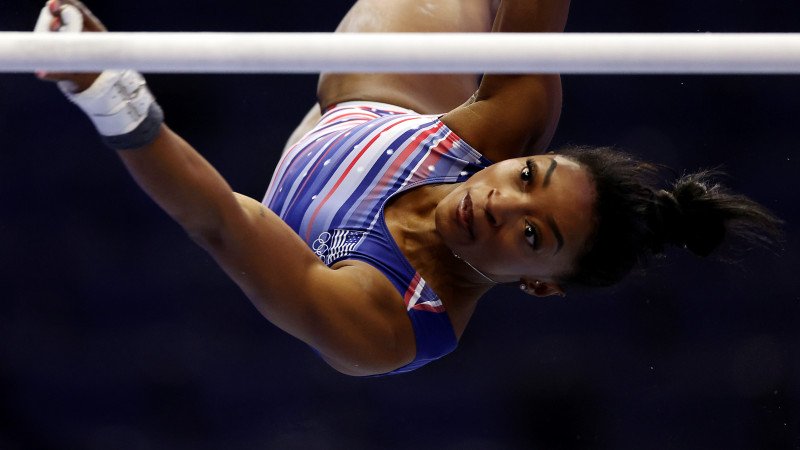 Turn-Superstar Biles nach Mehrkampf-Sieg auf Olympiakurs