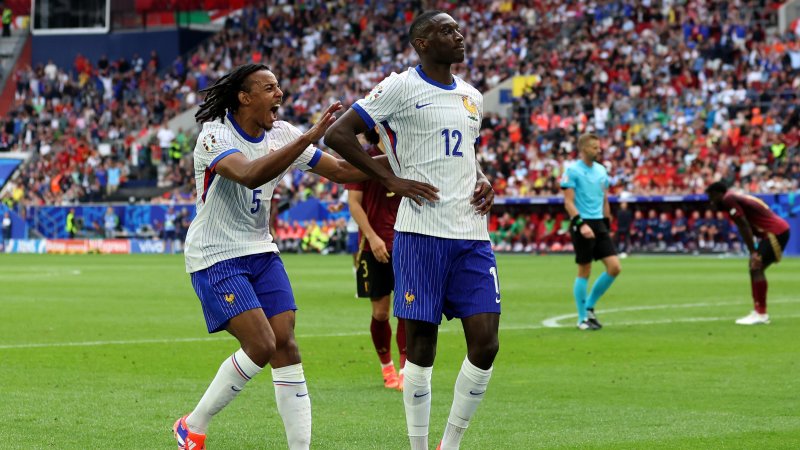 Viertelfinale dank Eigentor! Frankreich kickt Belgien aus EM