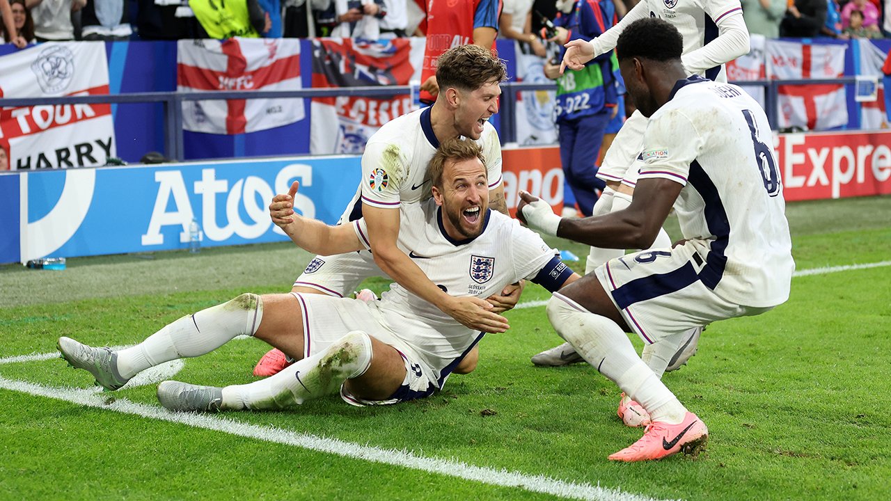 Superstars Bellingham und Kane retten England gegen <a href='/de/daten/news/slowakei/' class='tag'>Slowakei</a>