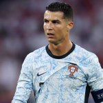 Irre! Fan springt auf Ronaldo zu
