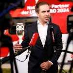 Lahm zeigt sich über Bahnverspätungen während EM verärgert