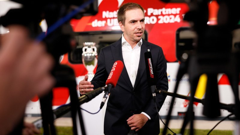 Lahm zeigt sich über Bahnverspätungen während EM verärgert