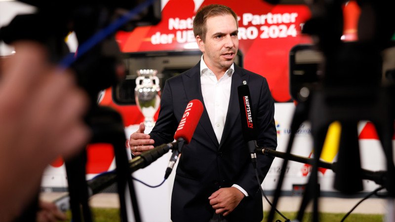 Lahm zeigt sich über Bahnverspätungen während EM verärgert