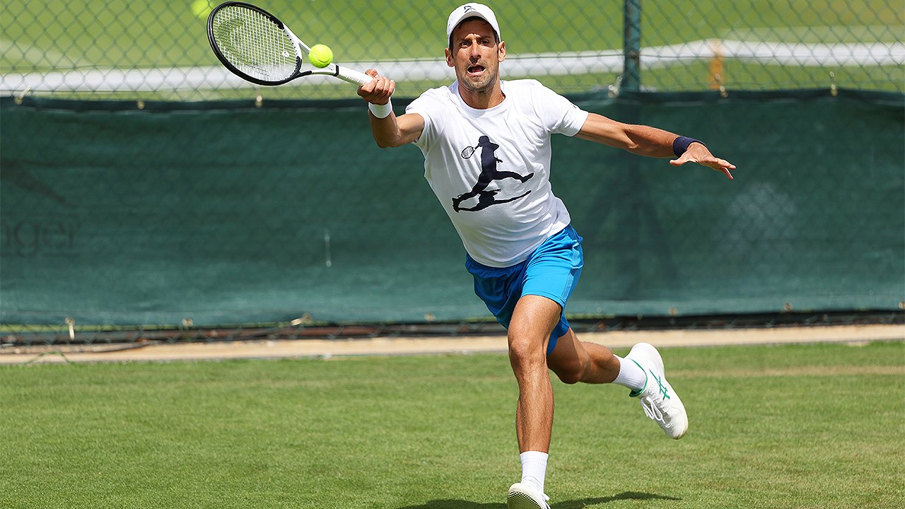 Djokovic macht sich Hoffnungen auf <a href='/de/daten/news/tennis/wimbledon/' class='tag'>Wimbledon</a>-Blitzcomeback