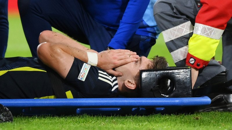 Verletzt abtransportiert: Tierney-Update von Schottland