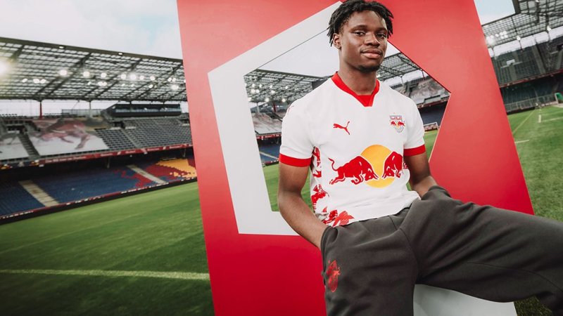 Erstmals mit PUMA: So sieht Salzburgs neues Heimtrikot aus