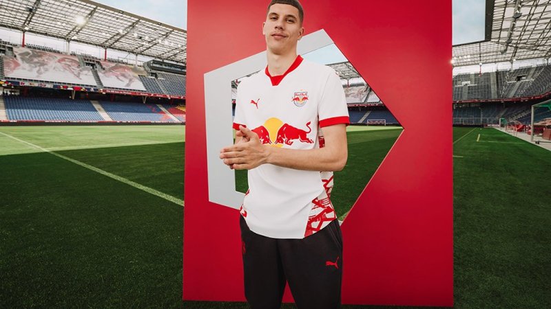 Erstmals mit PUMA: So sieht Salzburgs neues Heimtrikot aus
