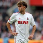 Trotz Abstieg: Köln hält Wolfsburger Mittelstürmer