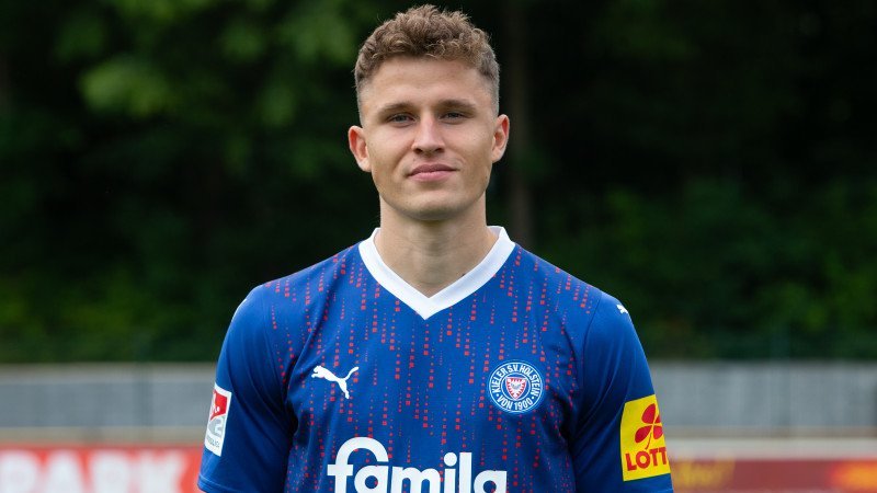 Holstein Kiel verlängert vorzeitig mit Benedikt Pichler