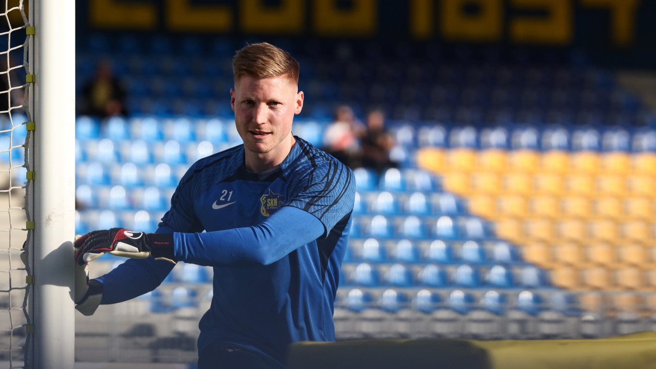 Blau-Weiß Linz verkündet Abgang von Torhüter