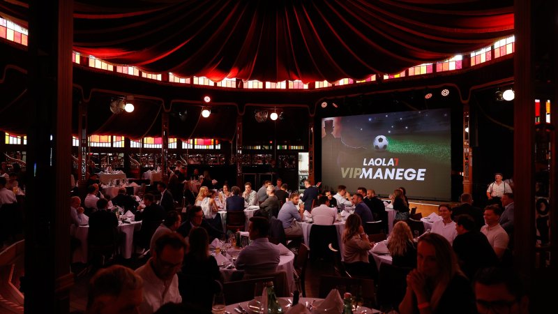 Die EURO in besonderem Flair: Die LAOLA1 VIP Manege