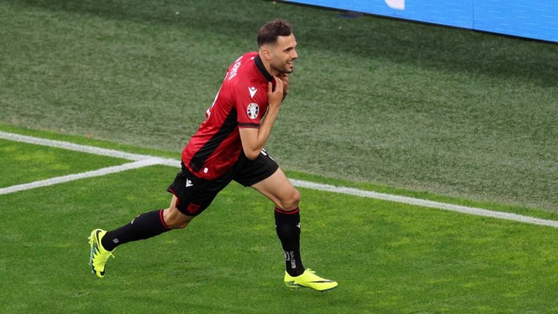 Schnellster EM-Treffer aller Zeiten! Bajrami schockt Italien