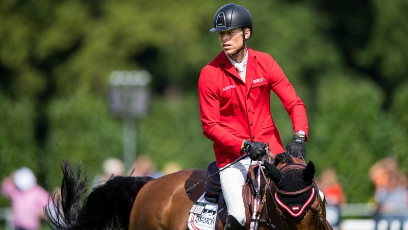 Olympia in Gefahr! Springreit-Hoffnung bricht sich die Hand