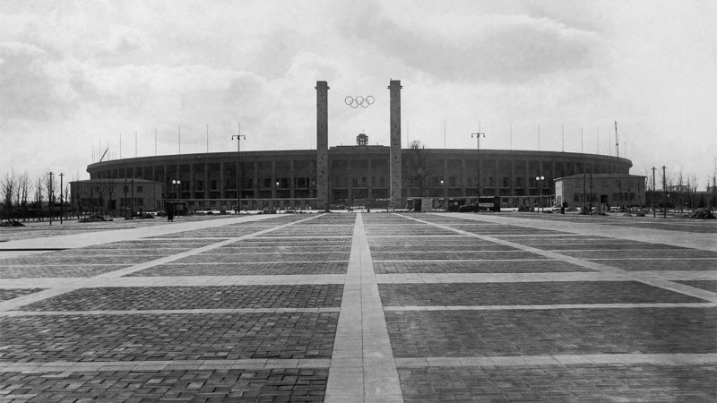 Von Hitler bis Hertha: Zwiespältiger Mythos Olympiastadion