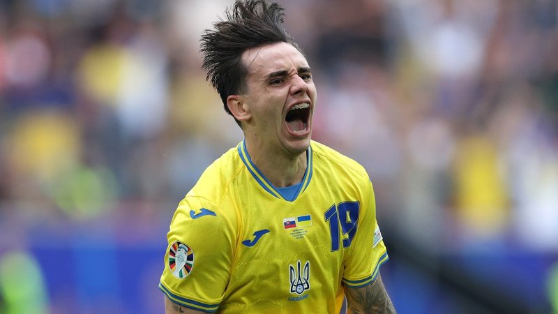 Ukraine dreht Spiel gegen Slowakei spektakulär