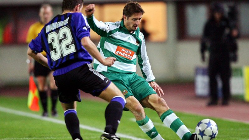 # 11 - Marcin Adamski (106 Ligaspiele)