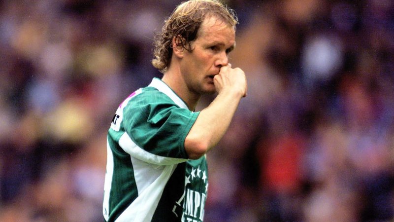 # 12 - Armand Benneker (68 Ligaspiele)