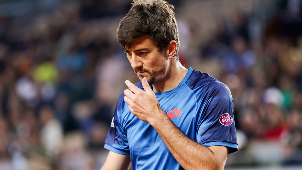 Sebastian Ofner verpatzt Rasen-Auftakt