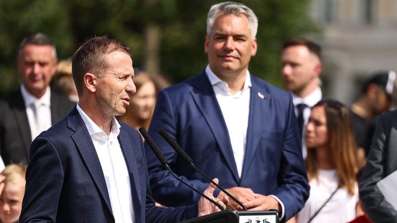 Am Heldenplatz: ÖFB-Team wurde zur EURO verabschiedet