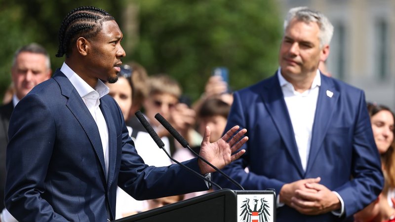 Am Heldenplatz: ÖFB-Team wurde zur EURO verabschiedet