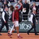 Meniskus-OP? Djokovic bangt um Wimbledon-Teilnahme