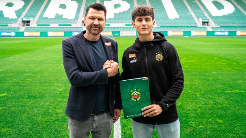 Um zwei weitere Jahre: Rapid verlängert mit Offensiv-Talent