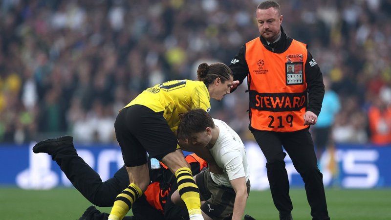 So stoppt Marcel Sabitzer einen Flitzer im CL-Endspiel